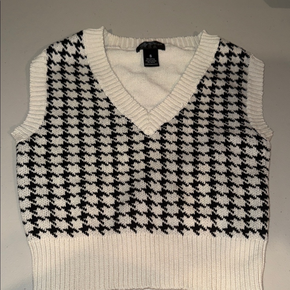 Say What? V-Neck Houndstooth Sweater Vest
